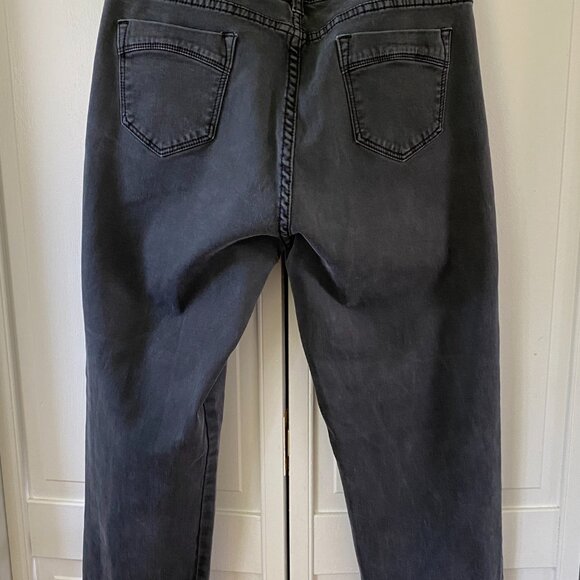 MAX & LIU Women's Jeans Black Soft as Butter - Picture 6 of 8